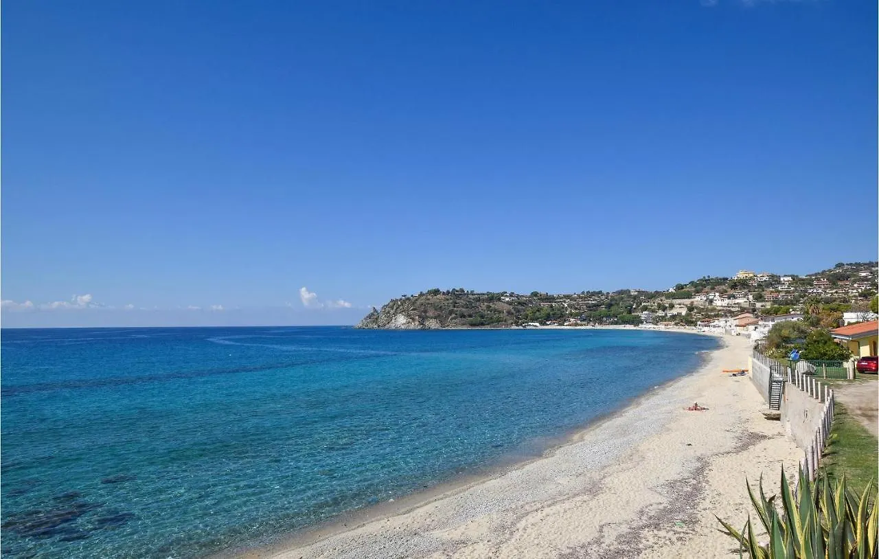 Feriehus 2 Bedroom Stunning Home In Marina Di Ragusa