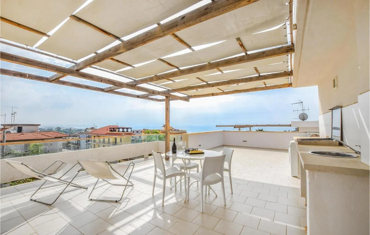 2 Bedroom Stunning Home In Marina Di Ragusa